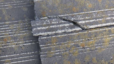 モニエル瓦破損