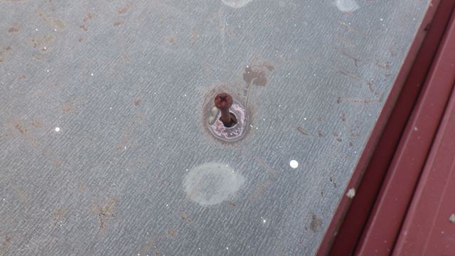 安曇野市大型施設雨漏り