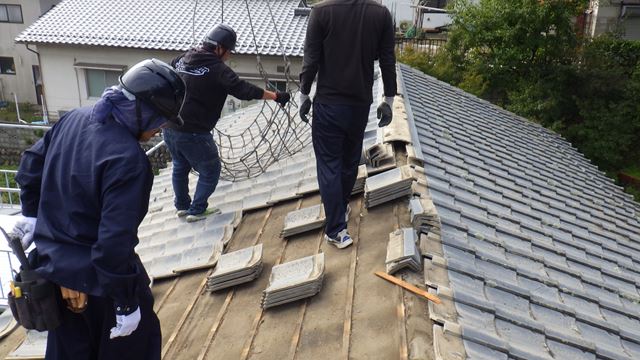 松本市中山屋根葺き替え瓦おろし