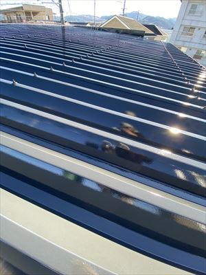 塩尻市折半屋根