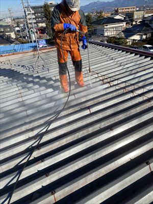 塩尻市折半屋根