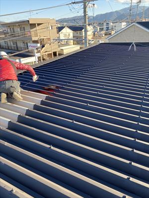 塩尻市折半屋根