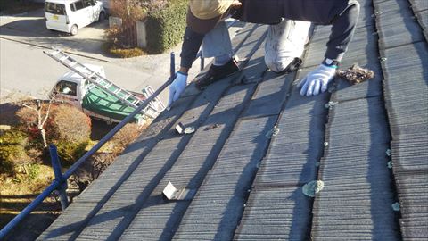 屋根塗装下塗り