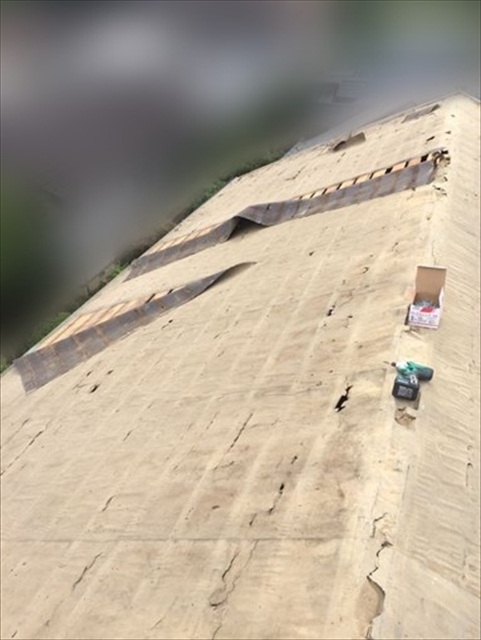 塩尻市セメント瓦からガルバリウム鋼板へ葺き替え工事1