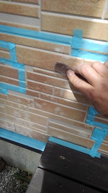 諏訪市で外壁補修塗装｜レンガ調サイディングの「塗りムラ」を職人技で完全再生！2