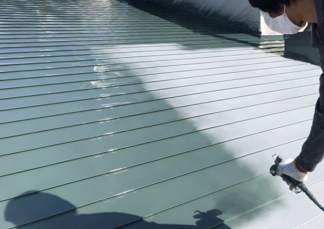 日置市 屋根塗装工事 の様子