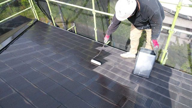 鹿児島市の屋根塗装の様子