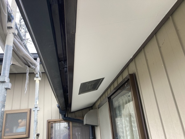 軒天塗装　仕上がり