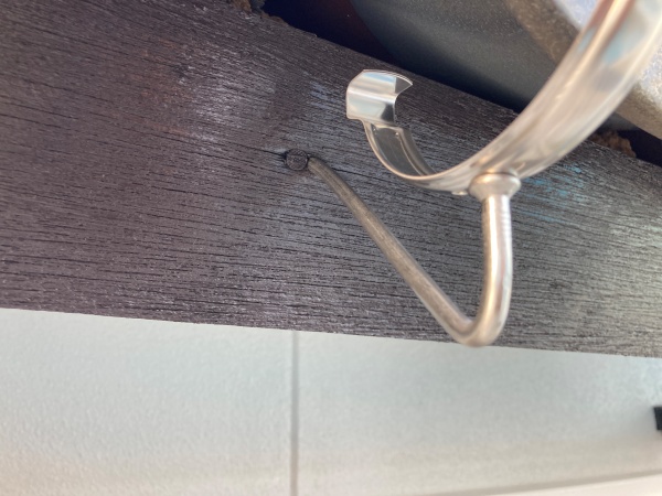 軒樋　金具　打ち込み