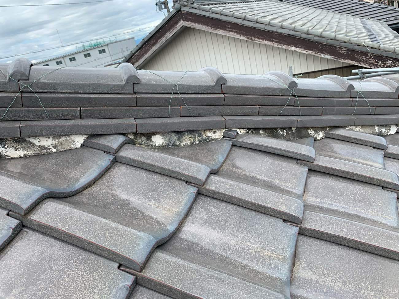 工事前の漆喰　劣化状態