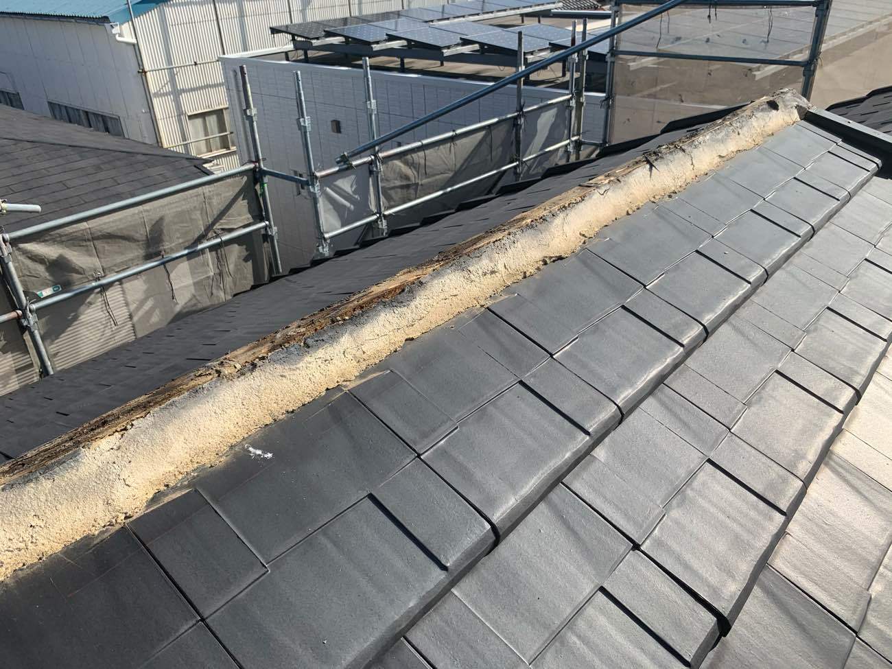 既設瓦解体　既設漆喰の撤去