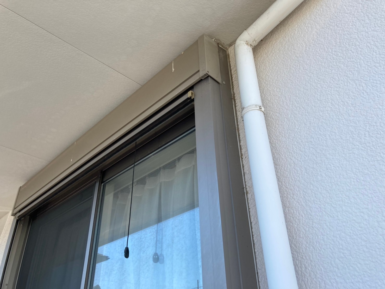 外壁塗装　シャッターBOX