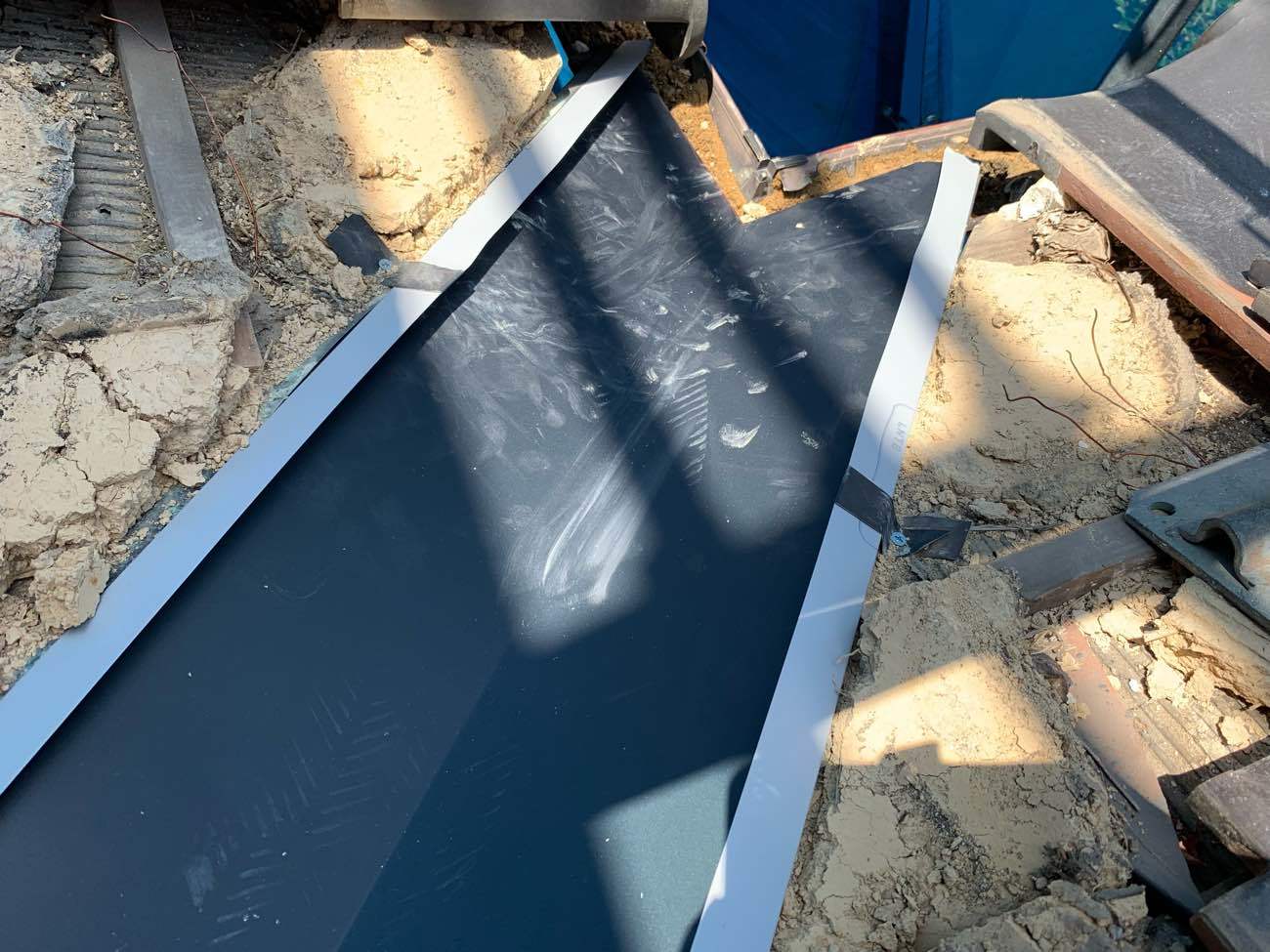 谷板金交換工事 取付