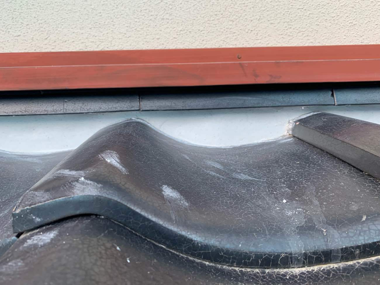 壁際漆喰の施工後