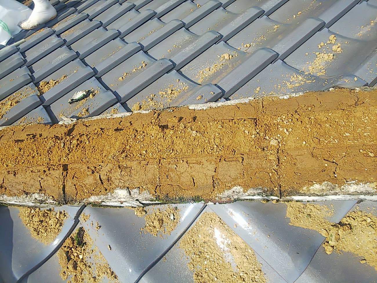 棟瓦積み直し工事