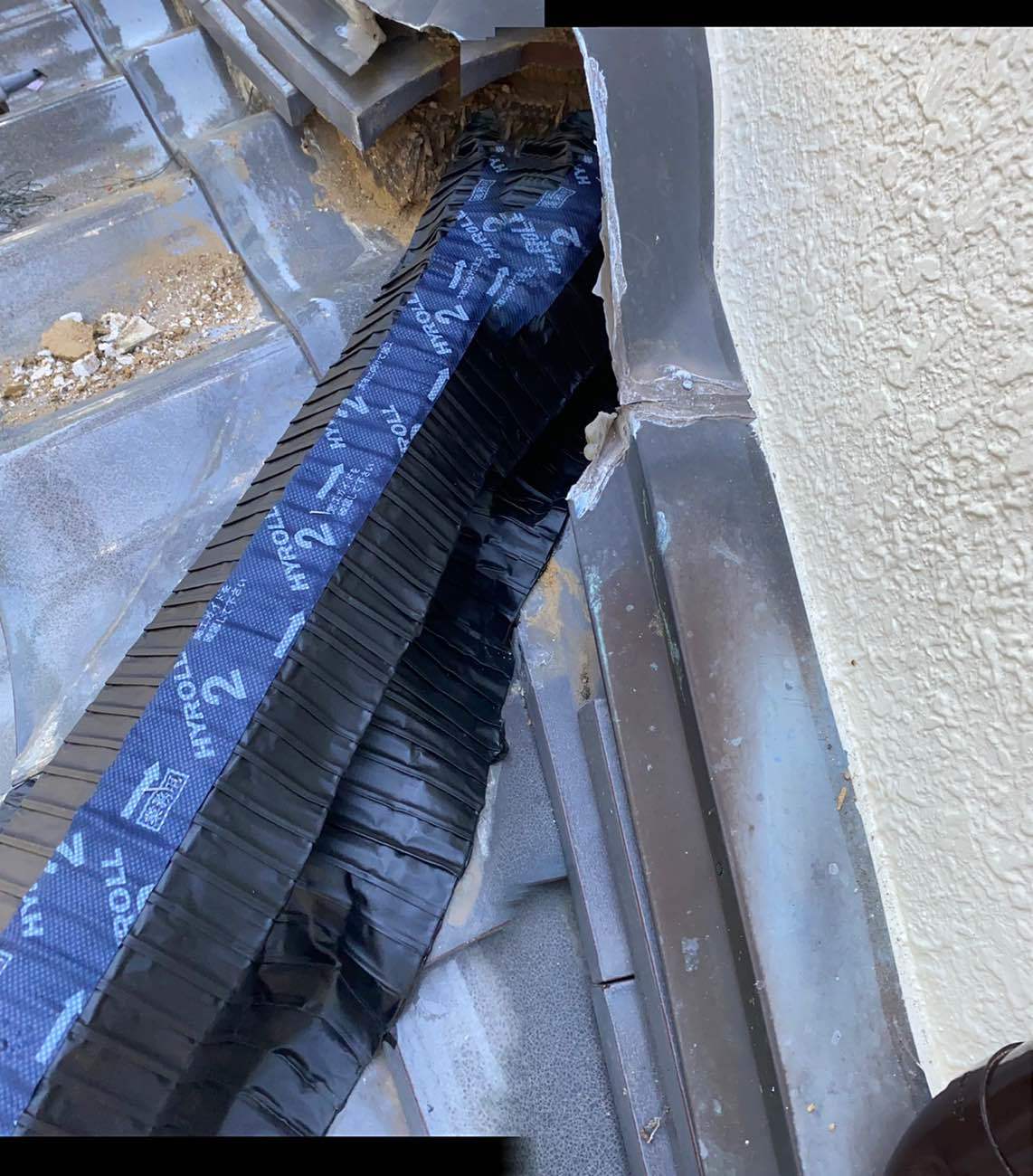 棟瓦積み直し工事