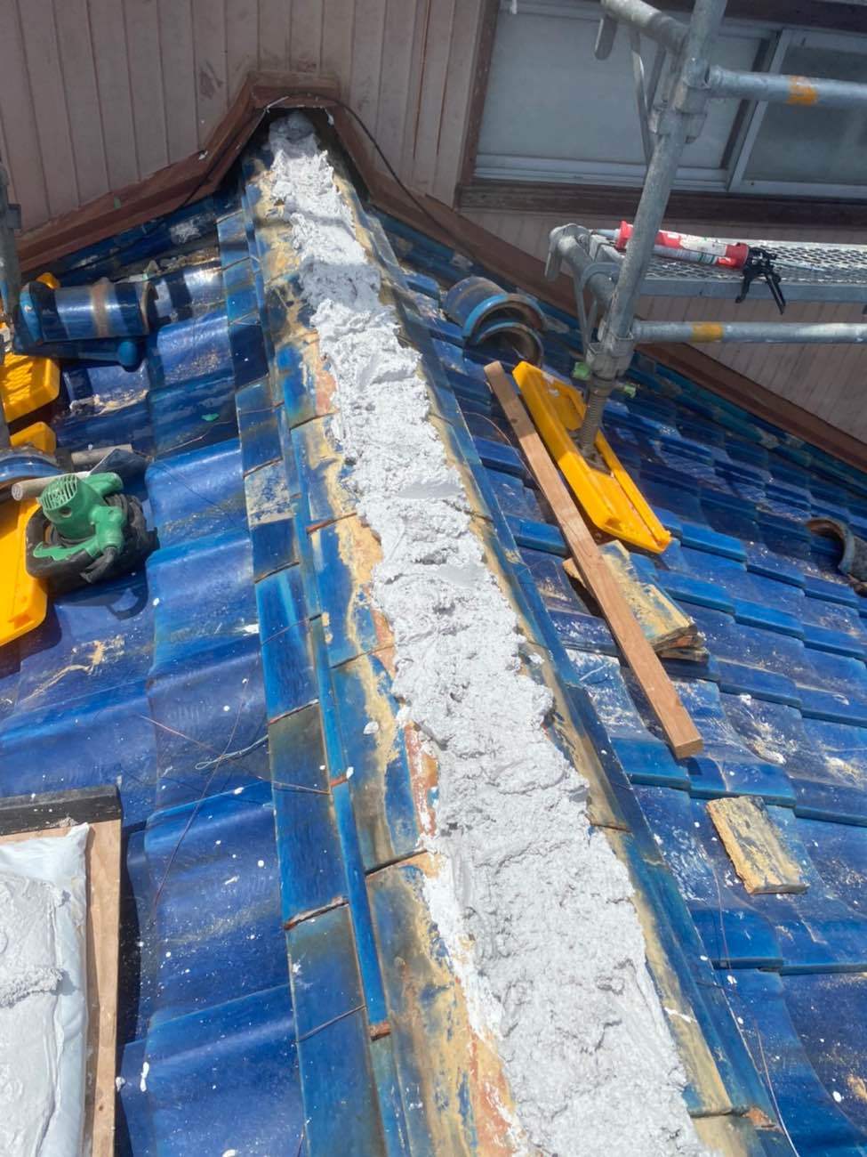 棟瓦取り直し工事