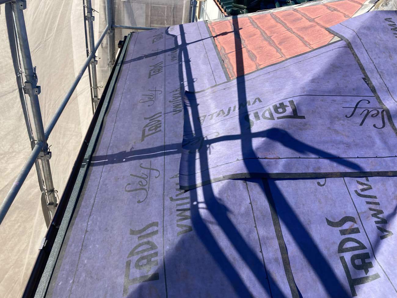 ルーフィング貼り