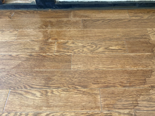 名古屋市北区　雨染み状況