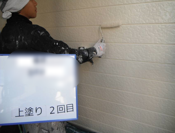 外壁塗装工事　上塗り2回目