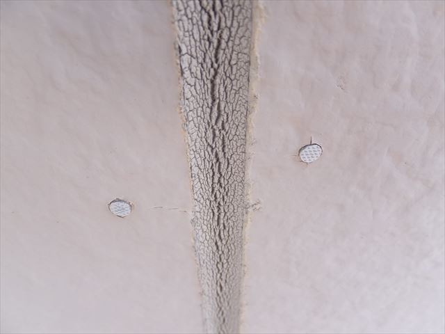 外壁　目地の劣化　シーリング切れ