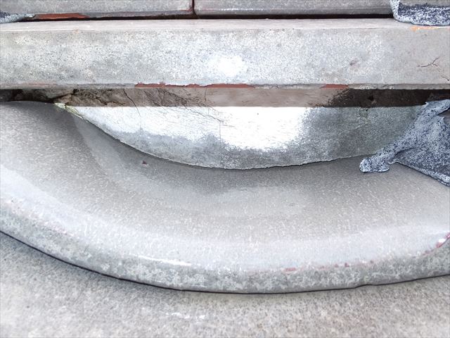 棟下の漆喰の点検