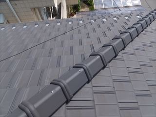 平板瓦の確認をしています