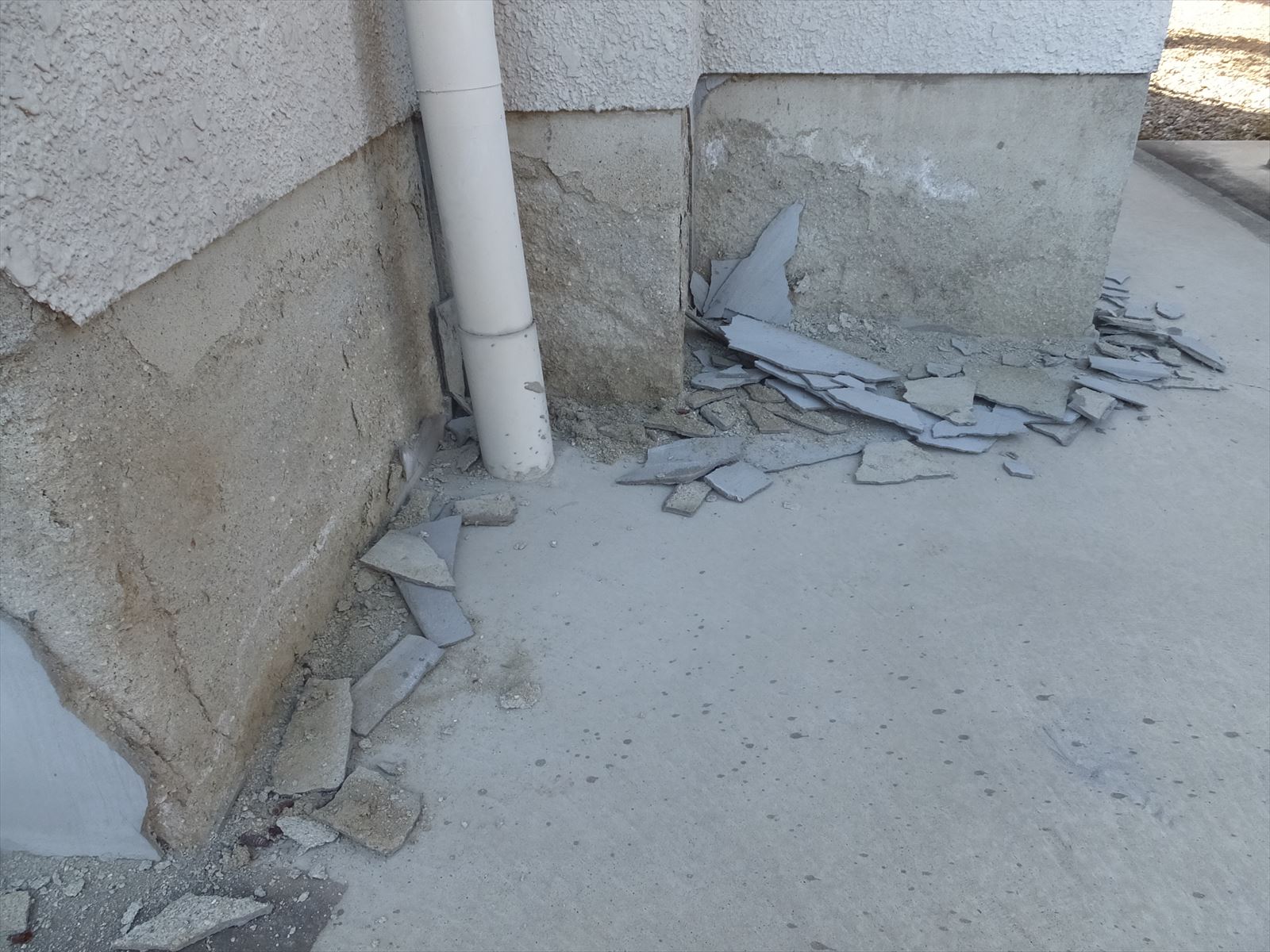 基礎化粧モルタル剥がれ