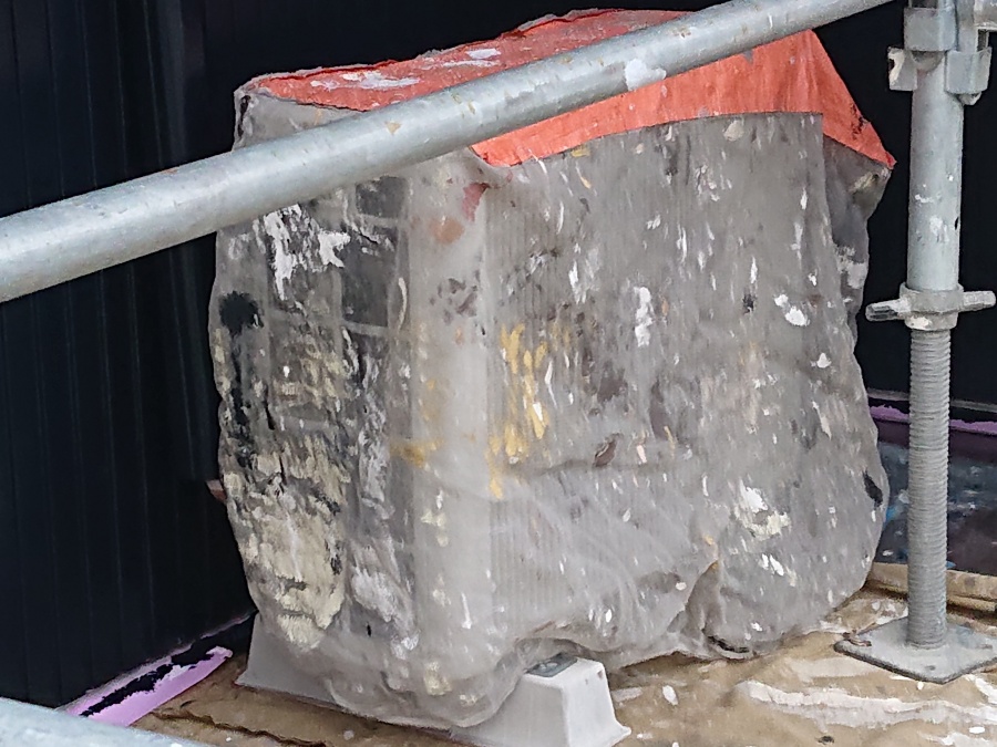 塗装工事　養生作業