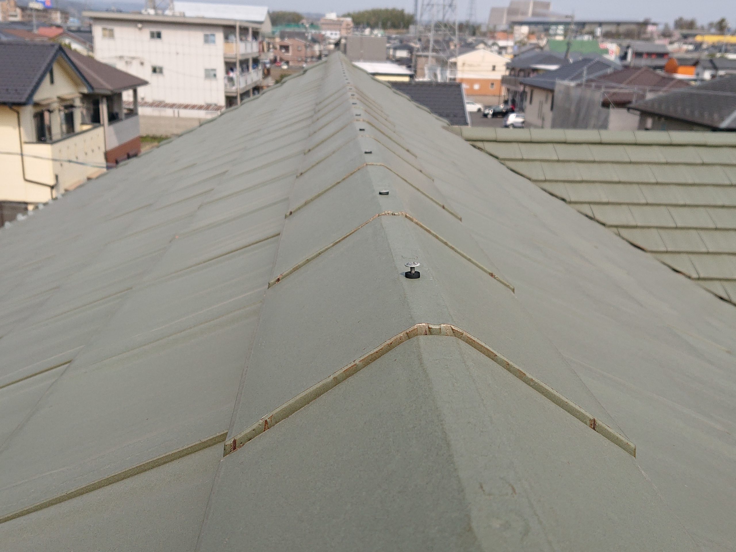屋根の確認　平板瓦　棟の確認