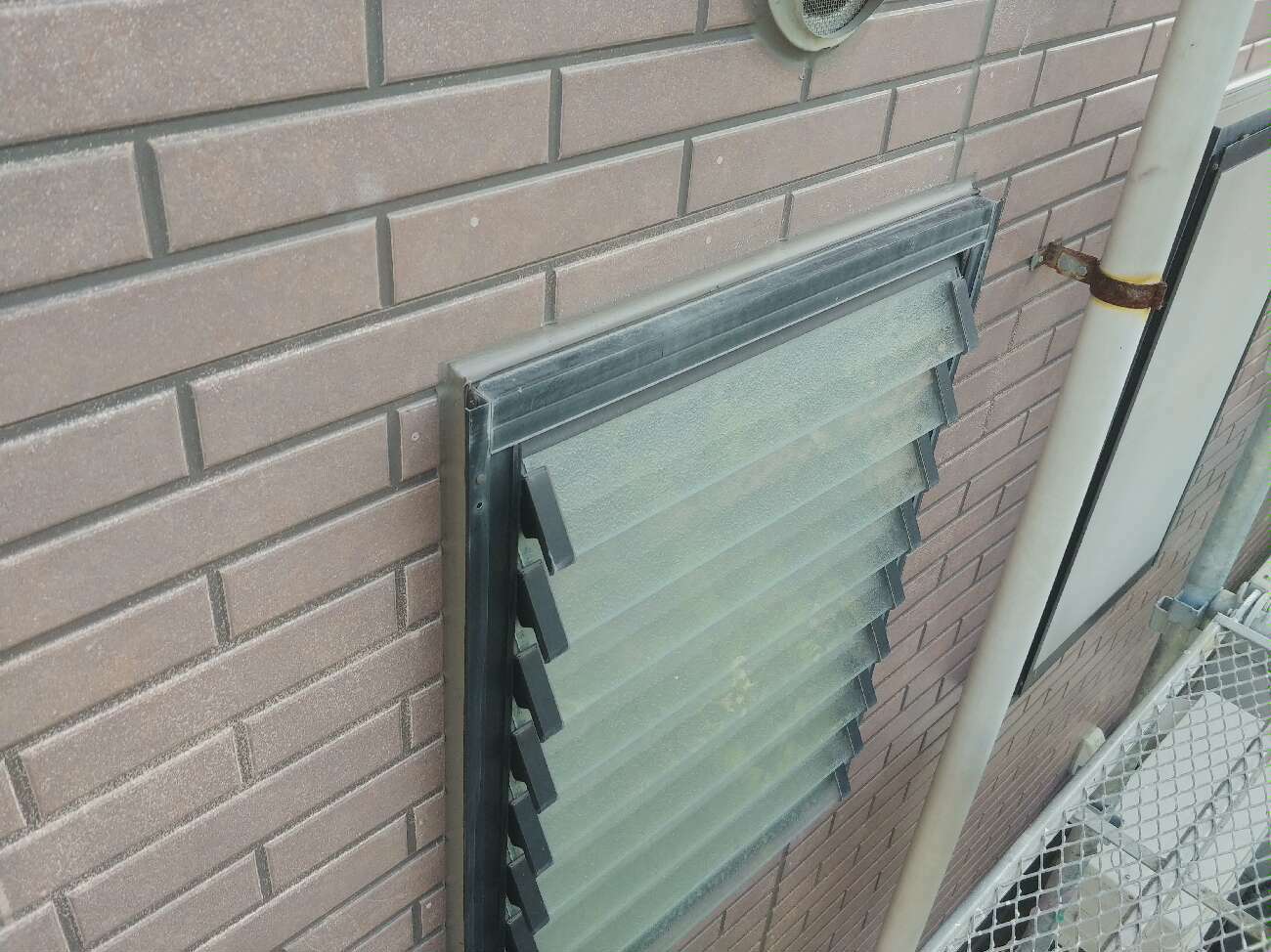 サッシ周りシーリング工事完了