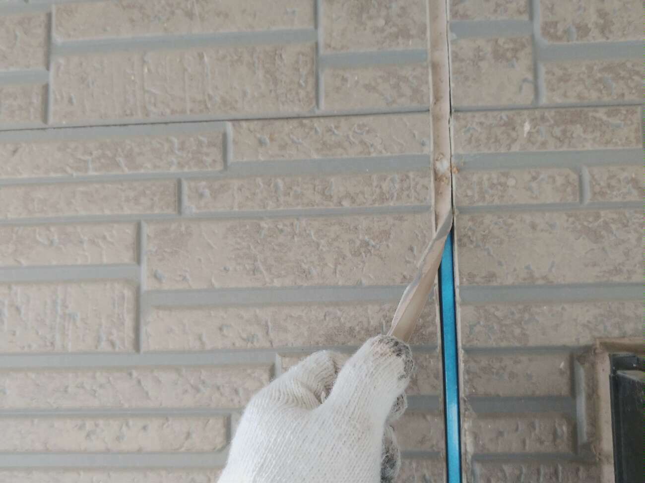 シーリング既設撤去