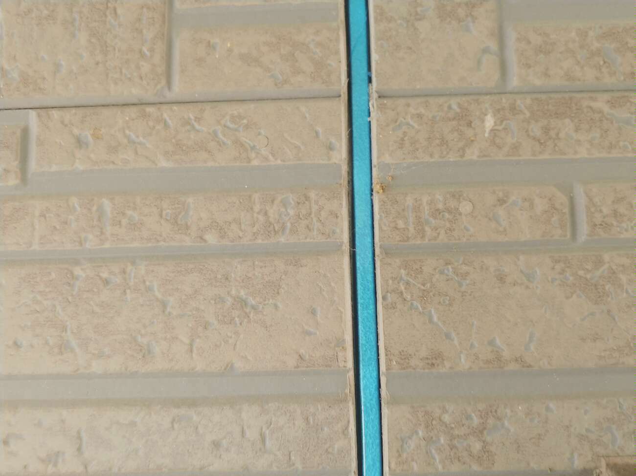 シーリング既設撤去