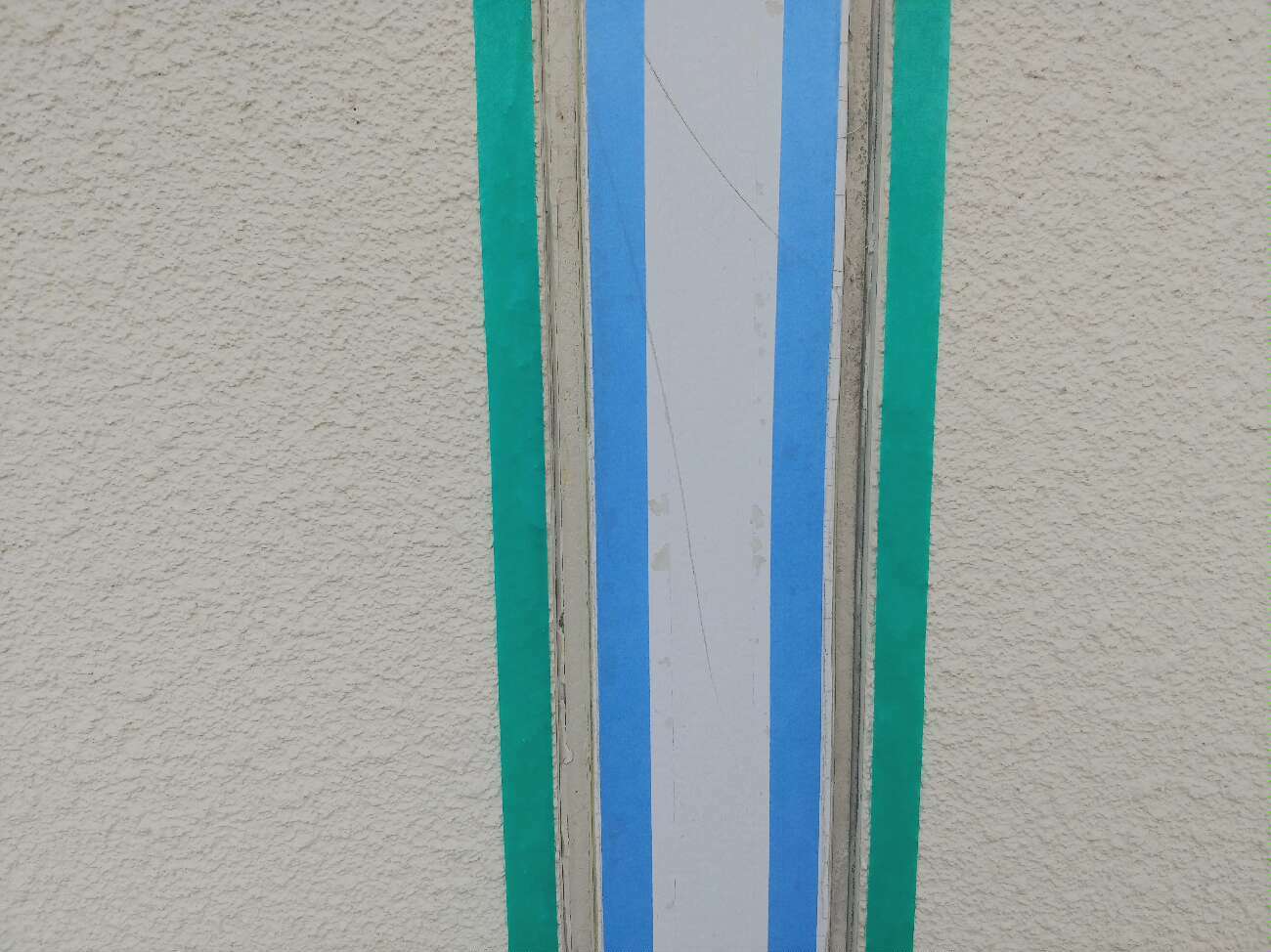 シーリング工事　古いシーリングの撤去