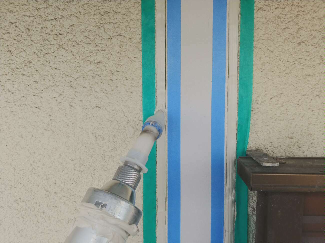 シーリング工事　シーリング材の充填