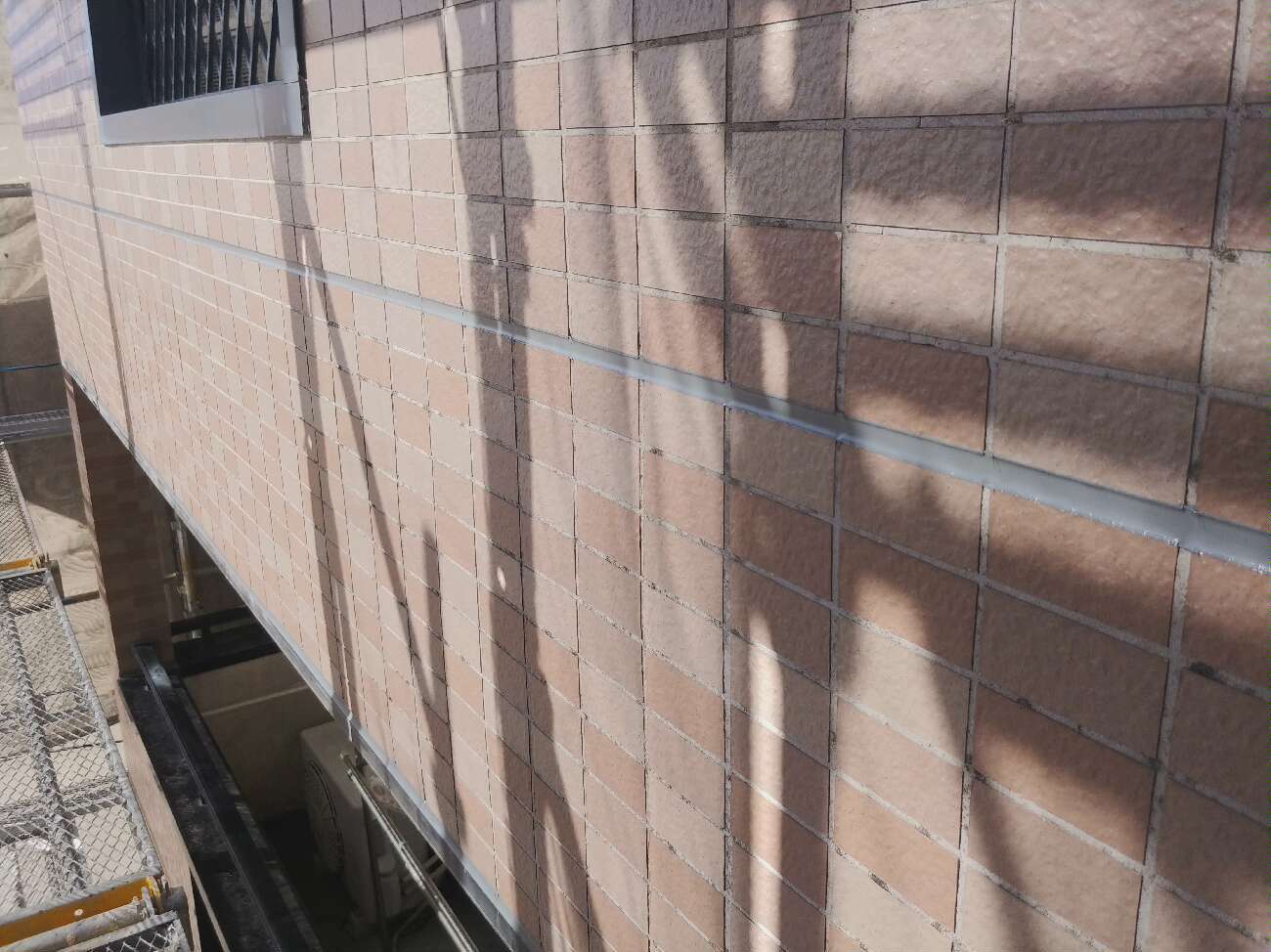 タイル目地のシーリング　完了後