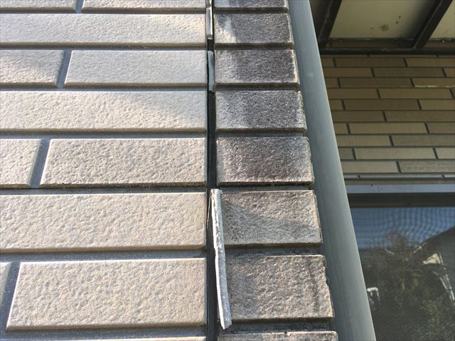 シーリングの剥がれ