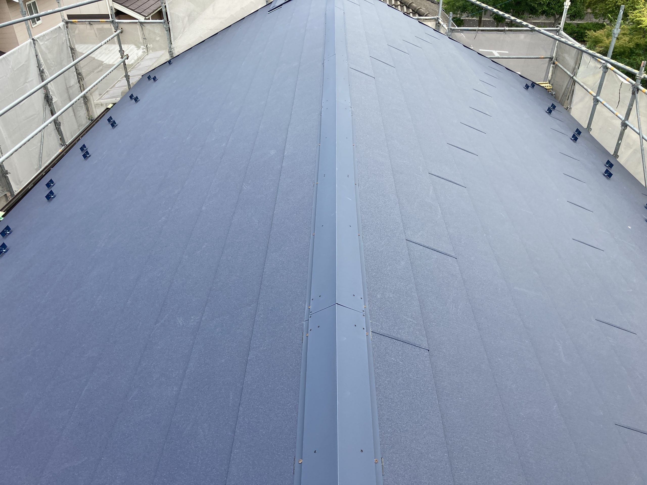 ガルテクトを使った葺き替え工事