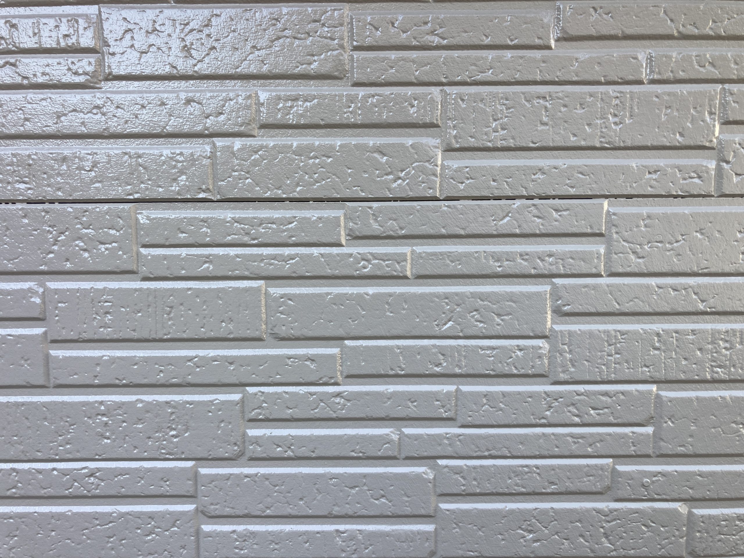 外壁塗装　塗りつぶしとの比較