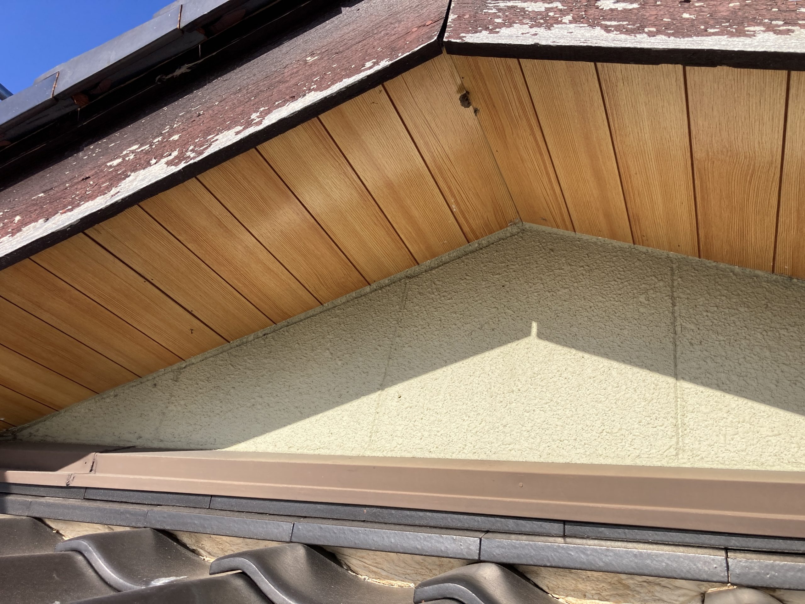 軒天工事　施工前