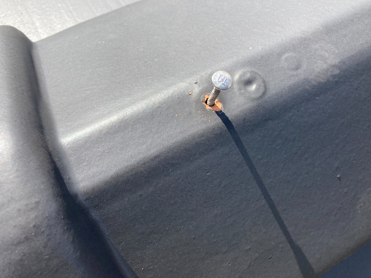 固定釘の浮き　棟の取り直し