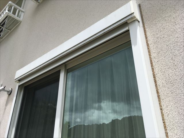 シャッターとボックスの退色