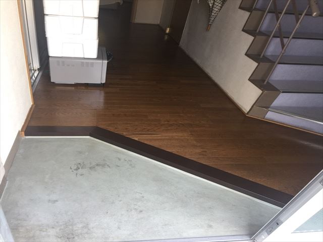 玄関框の修理後