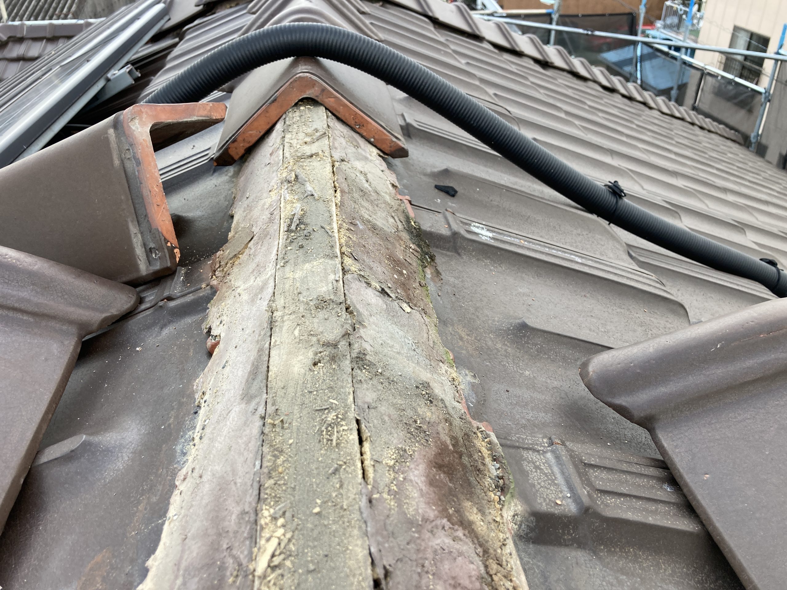 棟をめくってみました　平板瓦