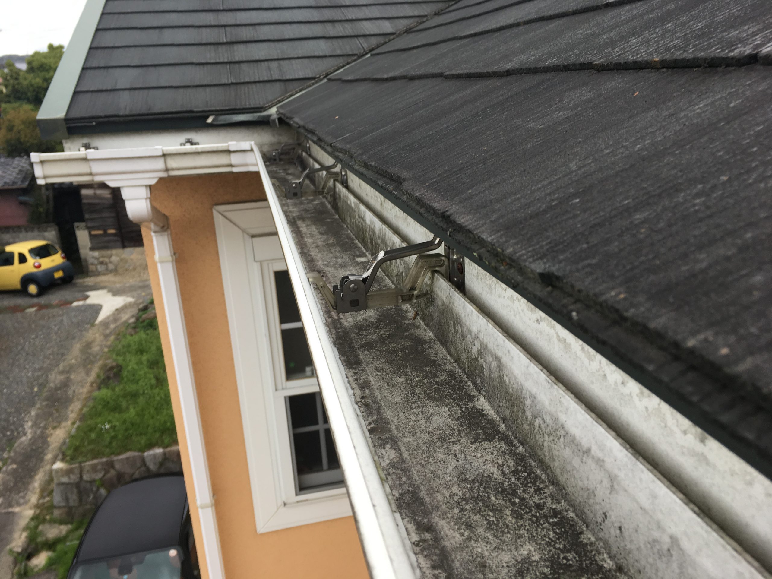 スレート屋根点検　雨樋