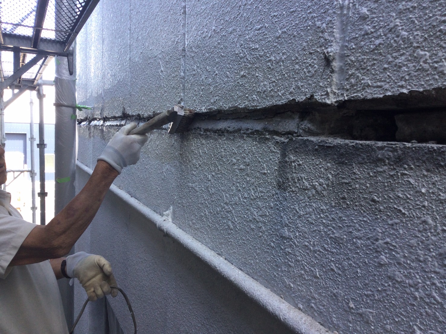 モルタル補修中