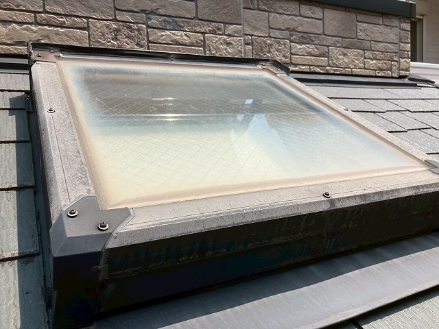 トップライトの雨漏り確認