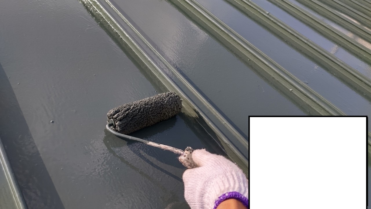 屋根上塗り2回目