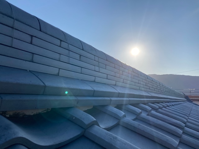 積まれた熨斗瓦