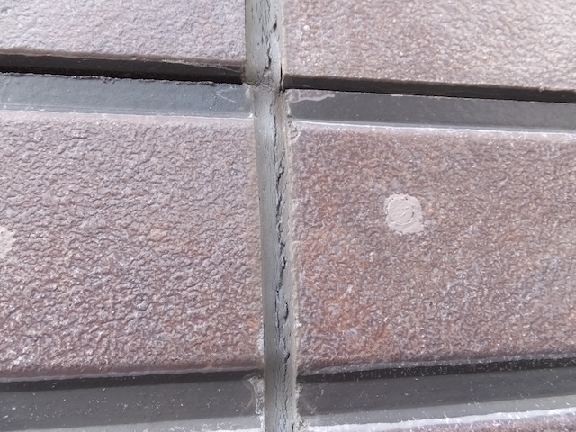 シーリングのひび割れ